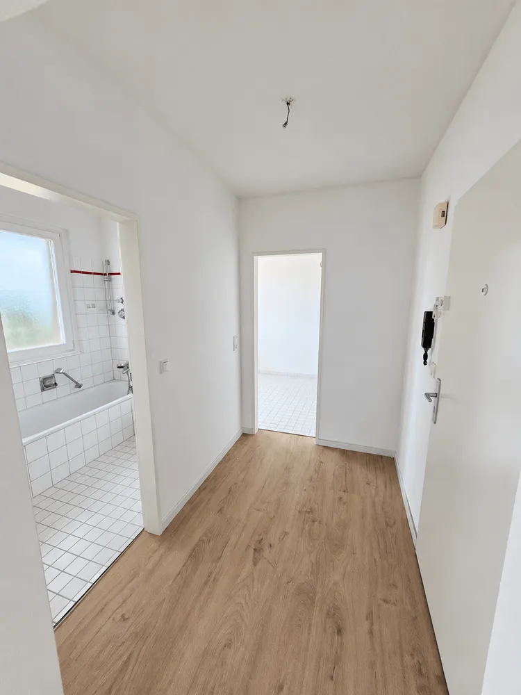 2 room apartment with 72 m² in Neu-Isenburg – Photo 2