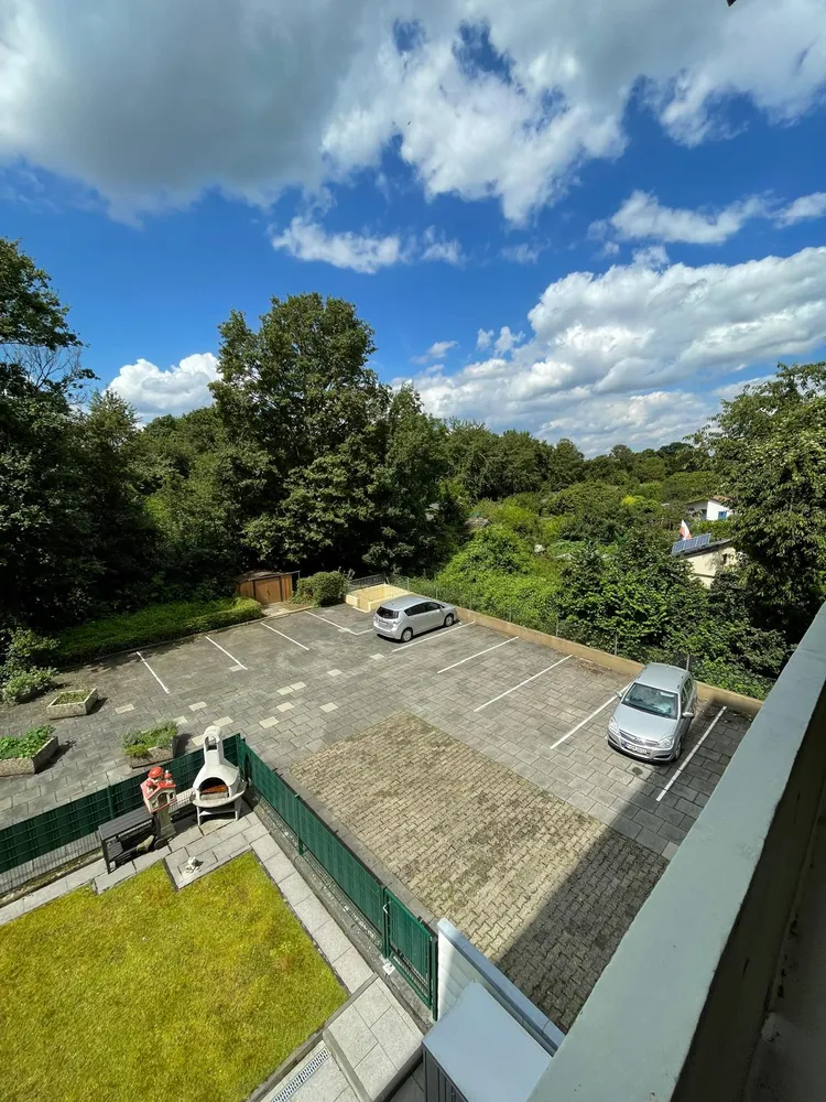 4 Zimmer Wohnung mit 107 m² in Köln – Bild 2