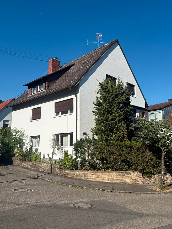 7 Zimmer Wohnung mit 180 m² in Kaiserslautern – Bild 2