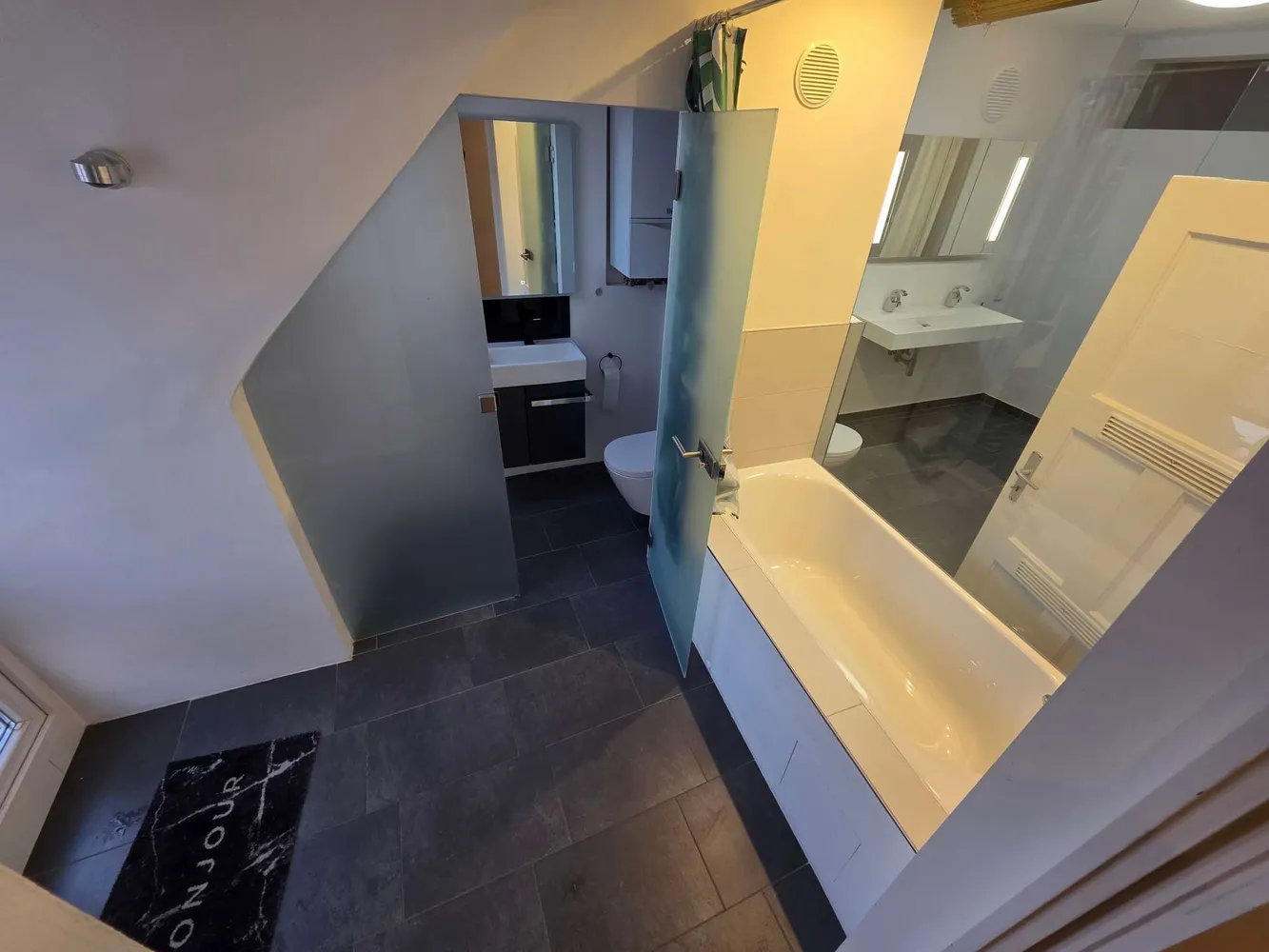 4 Zimmer Wohnung mit 90 m² in Nürnberg – Bild 3