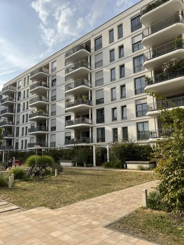 3 Zimmer Wohnung mit 98 m² in Berlin – Bild 1
