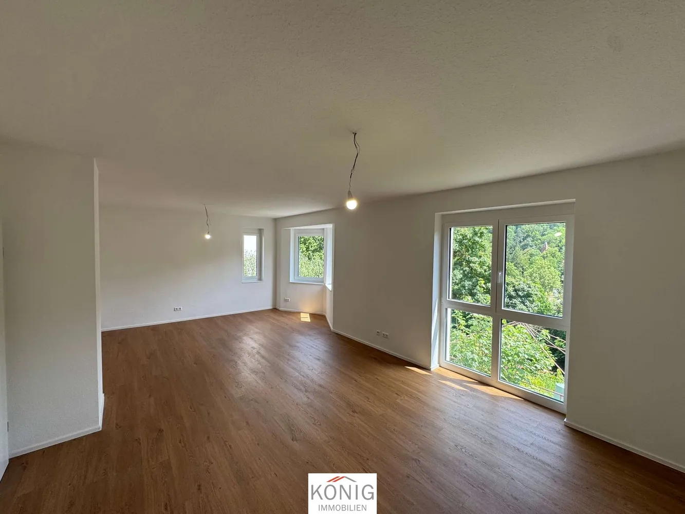 7 Zimmer Haus mit 219 m² in Stuttgart – Bild 2