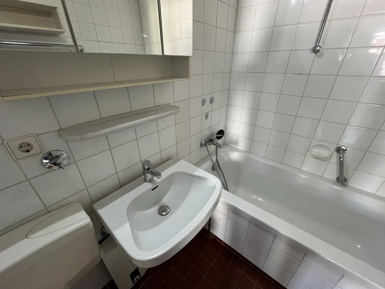 1 room apartment with 26 m² in Stuttgart – Photo 8
