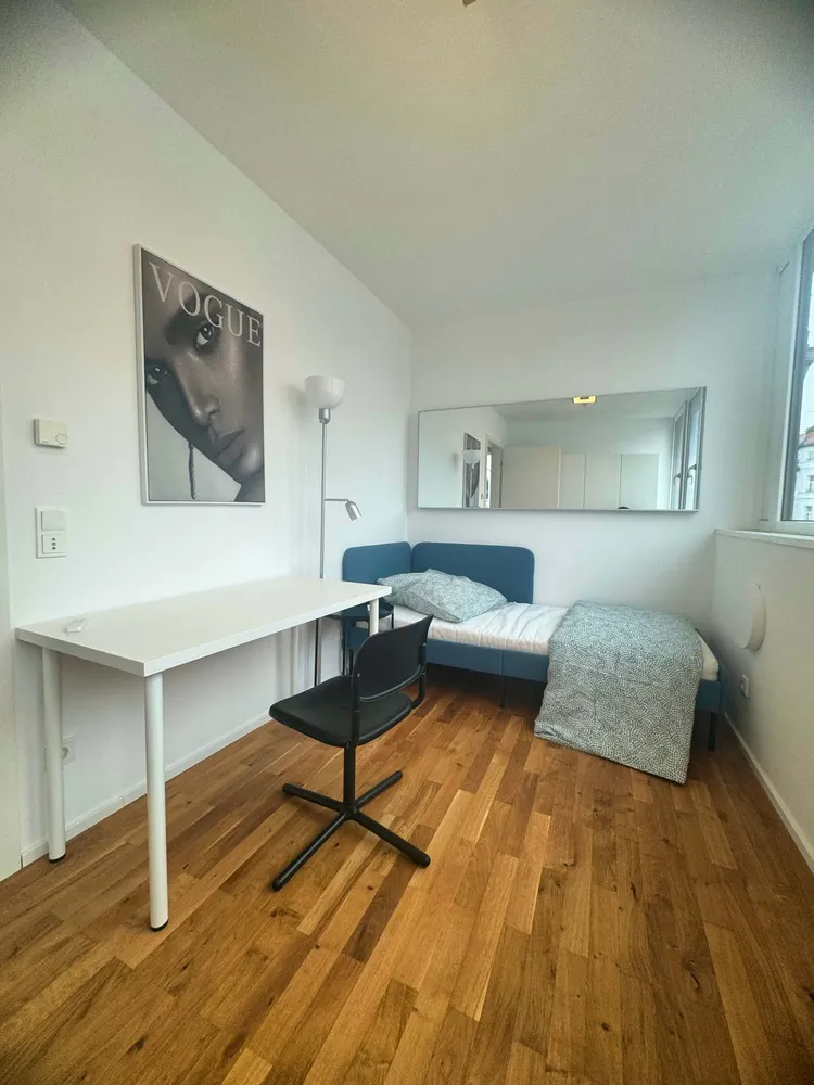 Shared room with 11 m² in Munich – Photo 3
