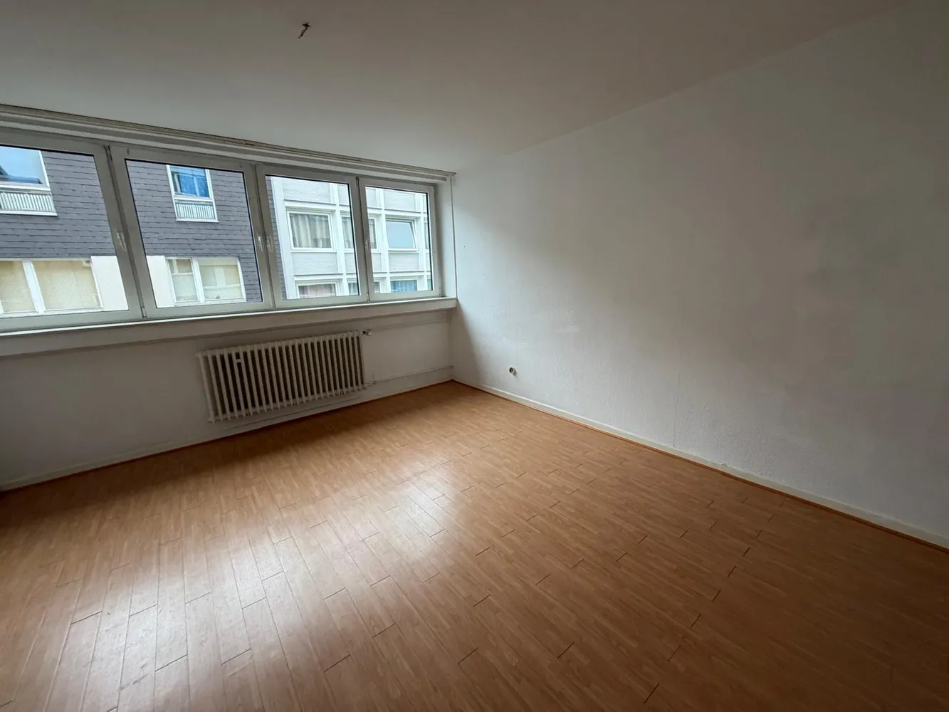 3 Zimmer Wohnung mit 102 m² in Mülheim an der Ruhr – Bild 2