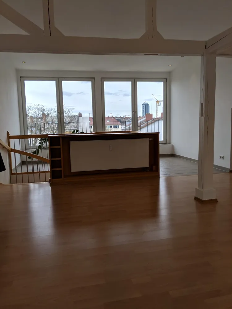 4 Zimmer Wohnung mit 120 m² in Frankfurt am Main – Bild 4