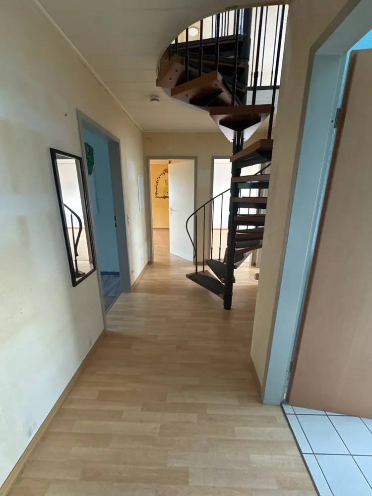 4 Zimmer Wohnung mit 79 m² in Leverkusen – Bild 9