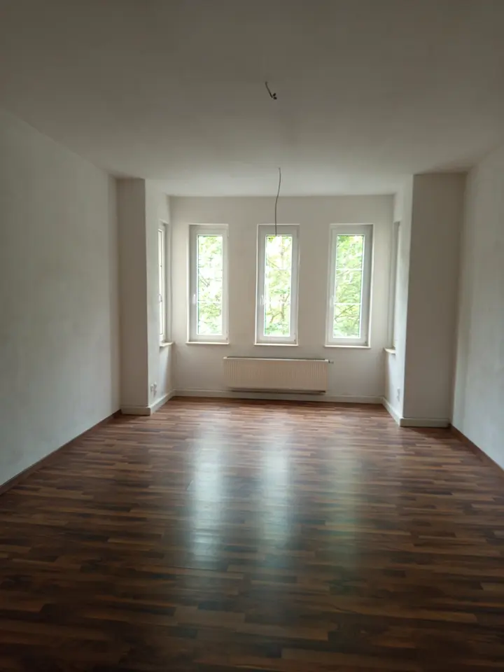 4 Zimmer Wohnung mit 120 m² in Chemnitz – Bild 1