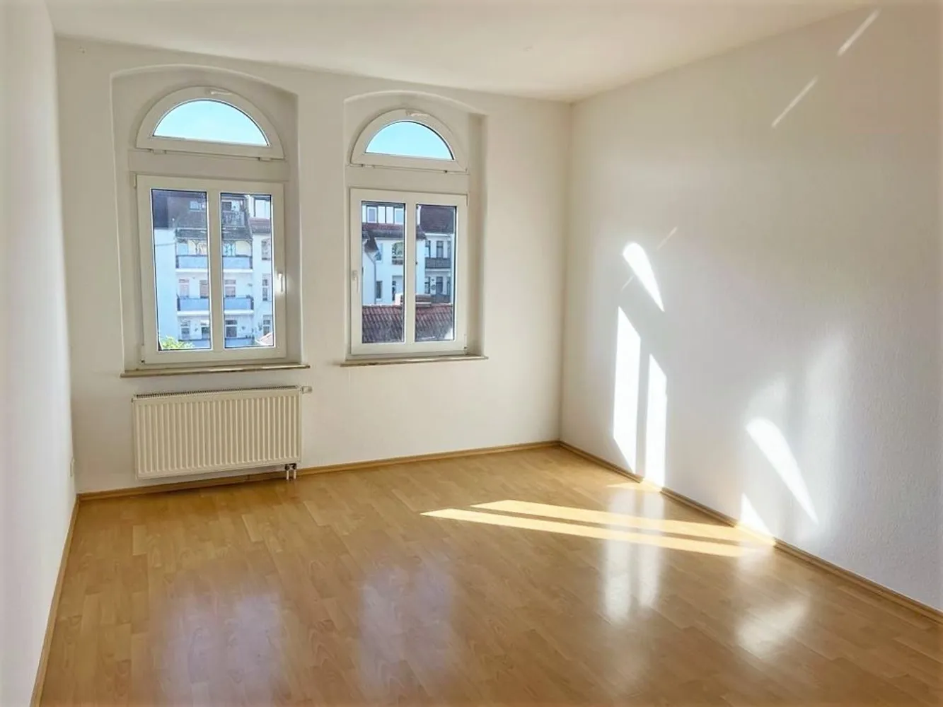 2 Zimmer Wohnung mit 59 m² in Weißenfels – Bild 2