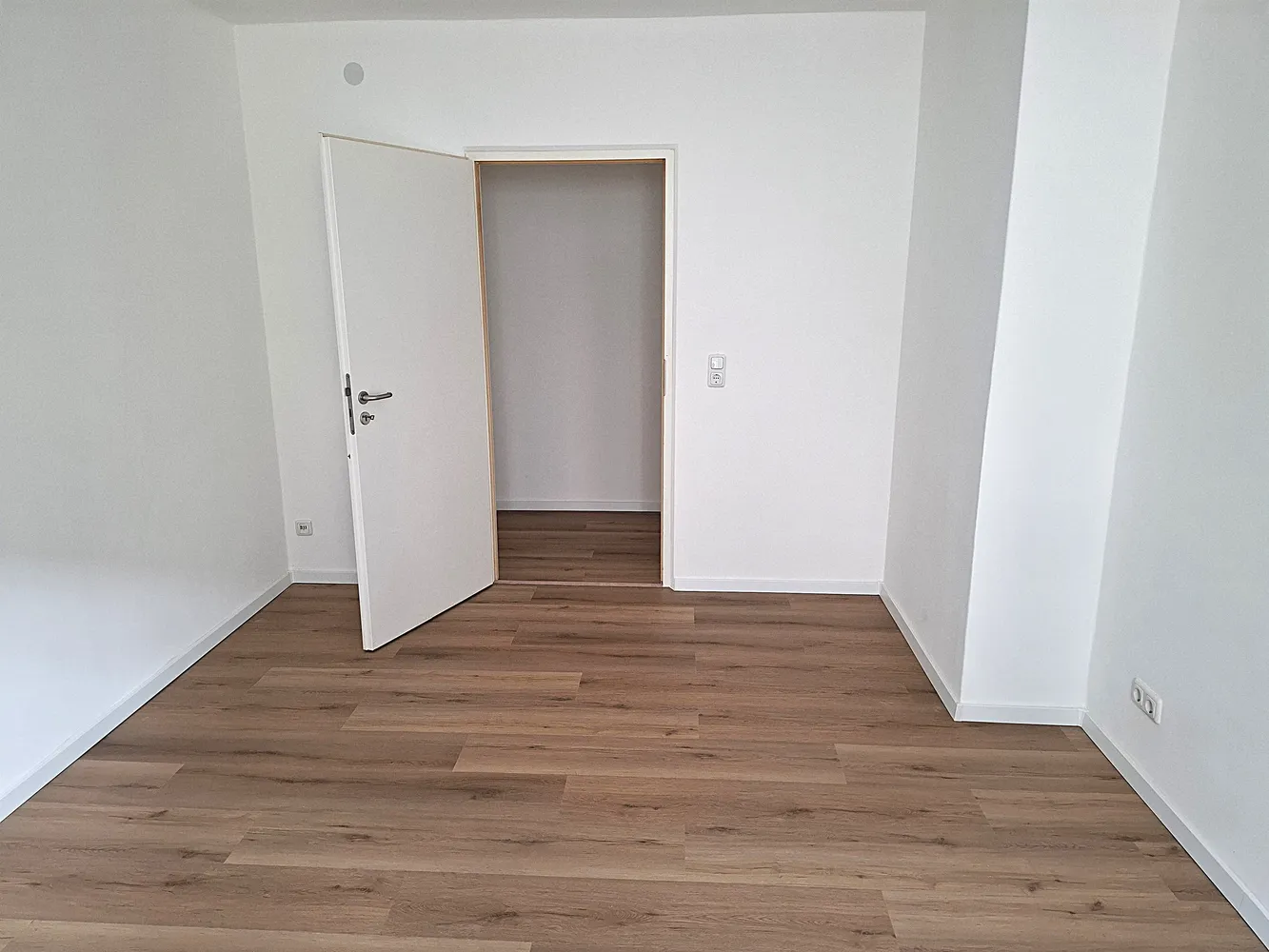 2 room apartment with 64 m² in Augsburg – Photo 12