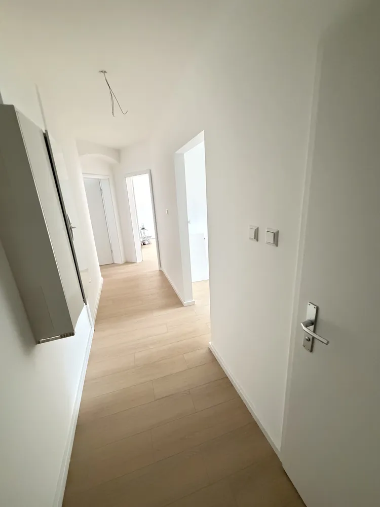 2 room apartment with 62 m² in Berlin – Photo 2