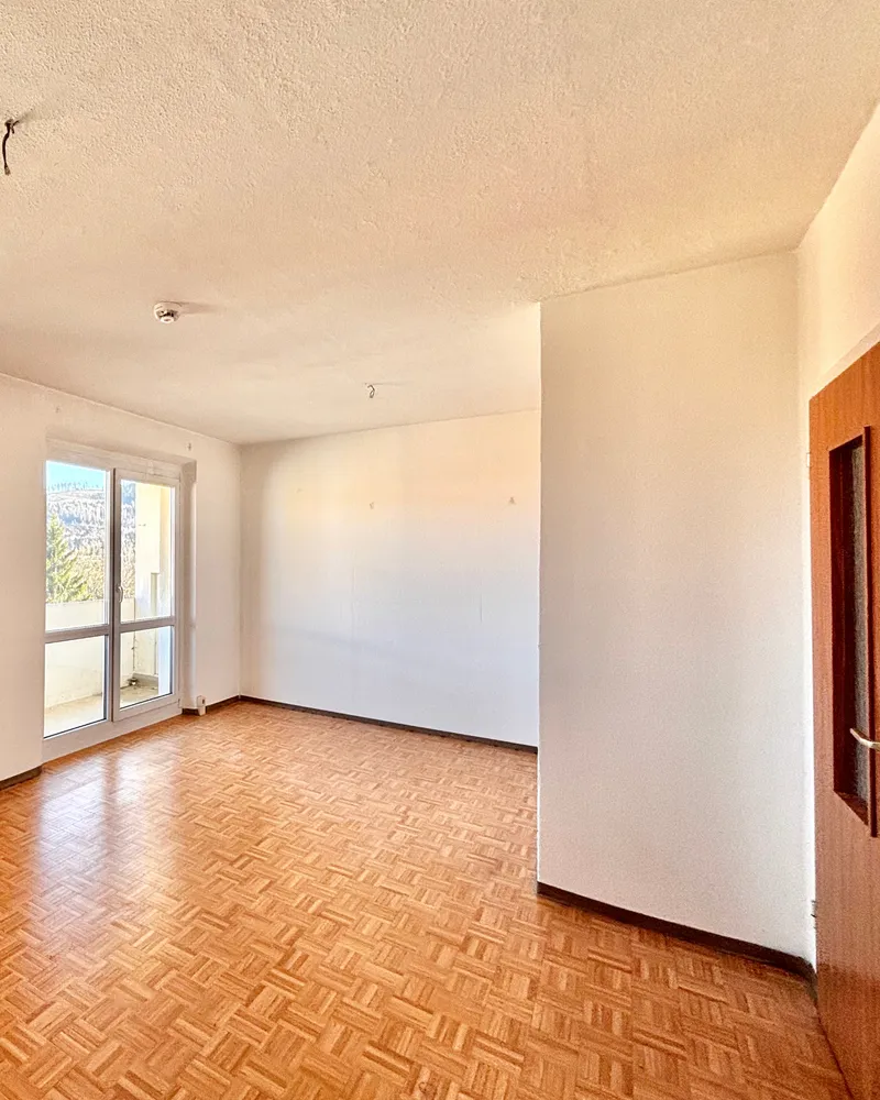 3 Zimmer Wohnung mit 59 m² in Suhl – Bild 2
