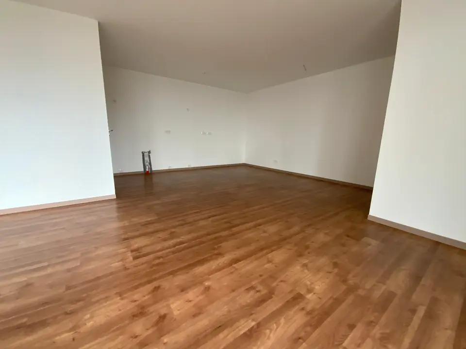 2 Zimmer Wohnung mit 77 m² in Meerbusch – Bild 2