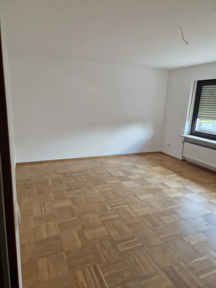 4 Zimmer Wohnung mit 95 m² in München – Bild 2