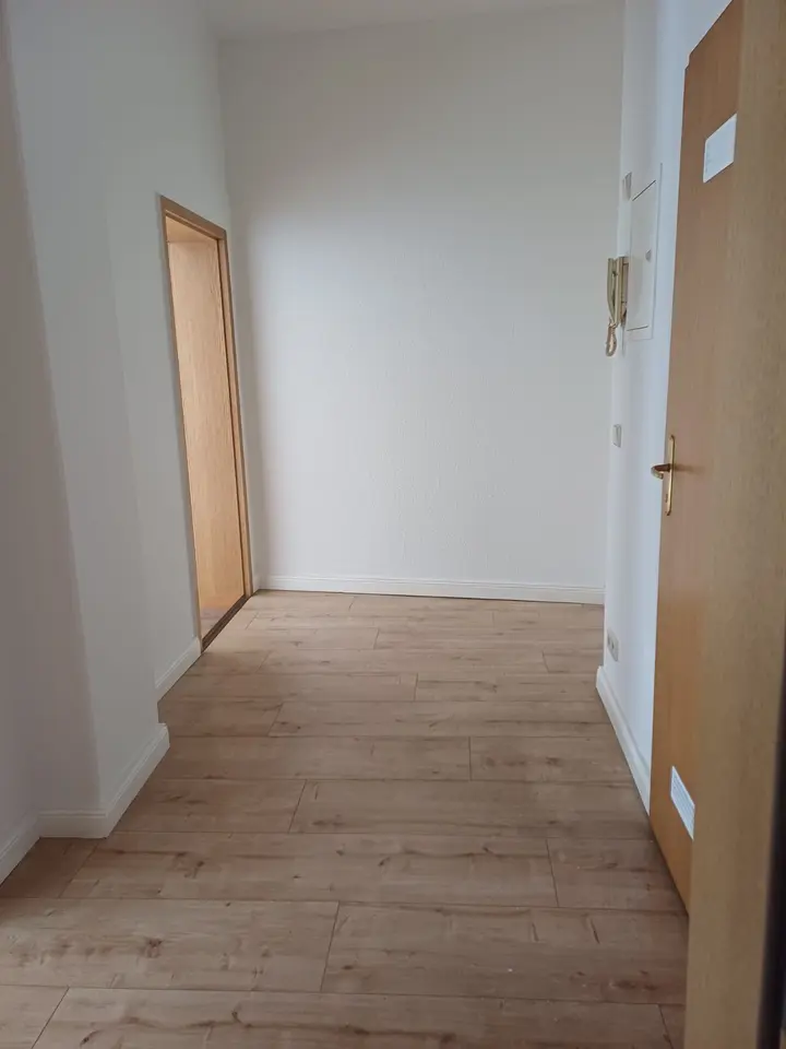2 Zimmer Wohnung mit 72 m² in Zeitz – Bild 4