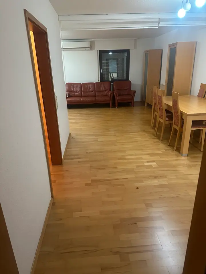 5 Zimmer Wohnung mit 110 m² in Wiesbaden – Bild 8