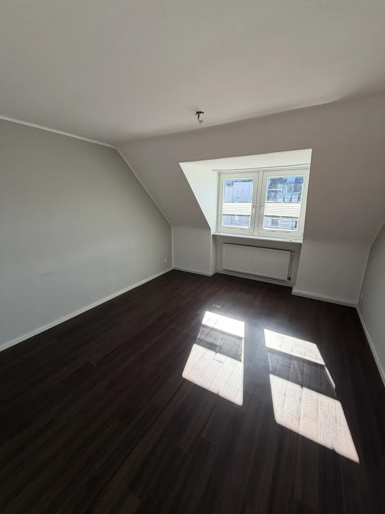 2 Zimmer Wohnung mit 55 m² in Düsseldorf – Bild 2