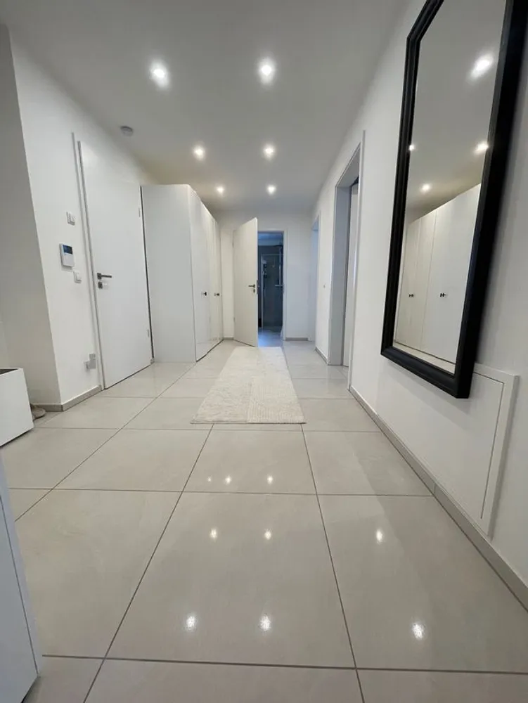 2 Zimmer Wohnung mit 99 m² in Sankt Augustin – Bild 1