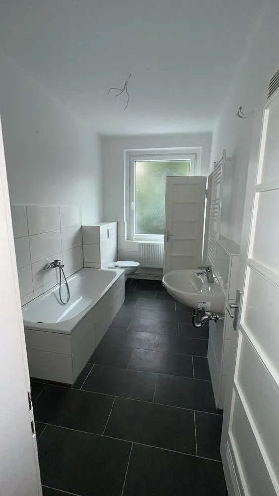 5 Zimmer Wohnung mit 125 m² in Hannover – Bild 1