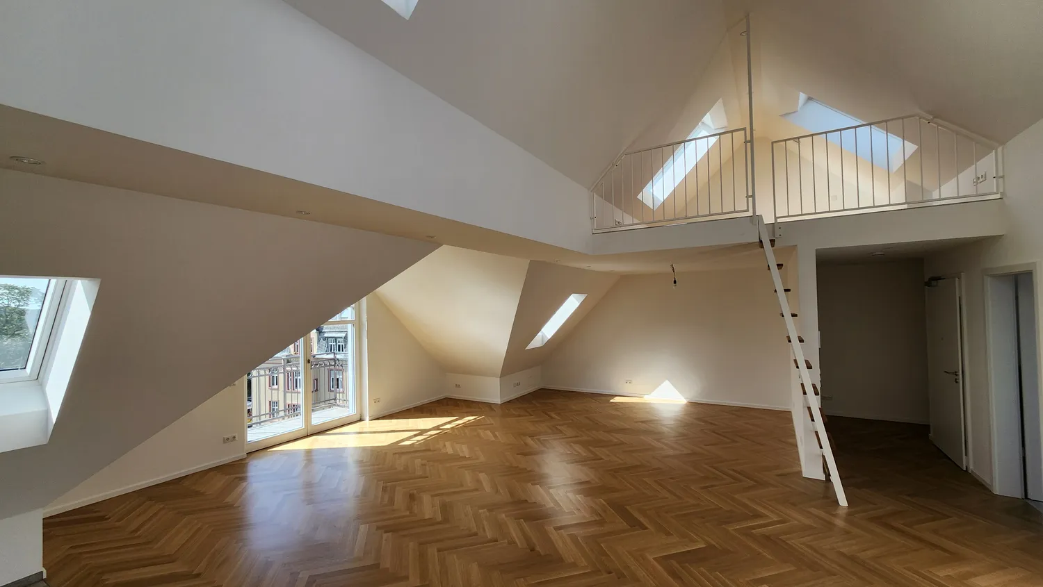 3 Zimmer Wohnung mit 86 m² in Frankfurt am Main – Bild 3