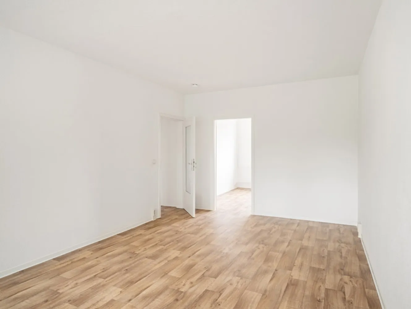 4 Zimmer Wohnung mit 84 m² in Magdeburg – Bild 2