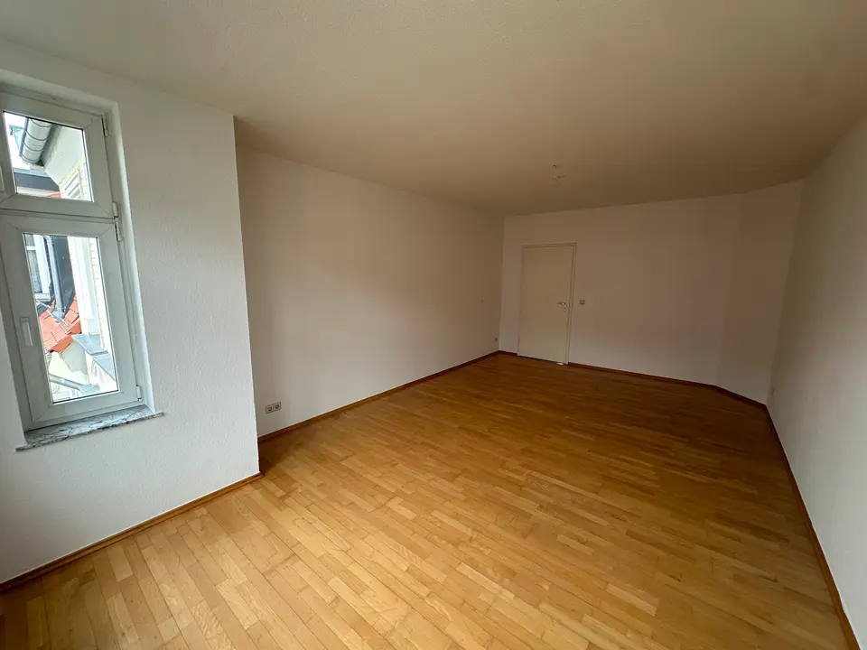 3 Zimmer Wohnung mit 104 m² in Gera – Bild 2