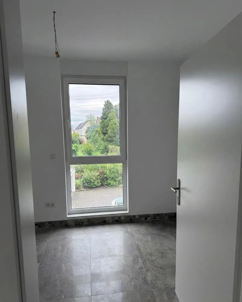 4 Zimmer Wohnung mit 96 m² in Köln – Bild 2
