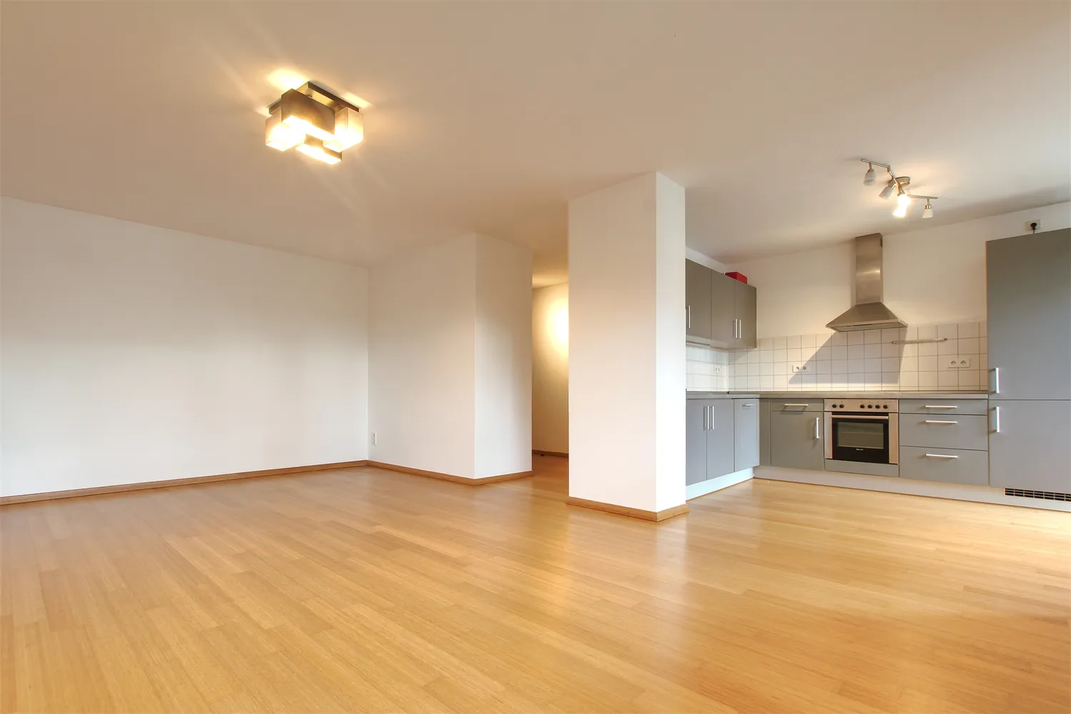 2 Zimmer Wohnung mit 68 m² in Frankfurt am Main – Bild 2