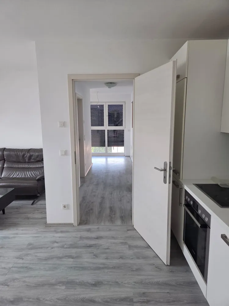 2 Zimmer Wohnung mit 75 m² in Neuss – Bild 3