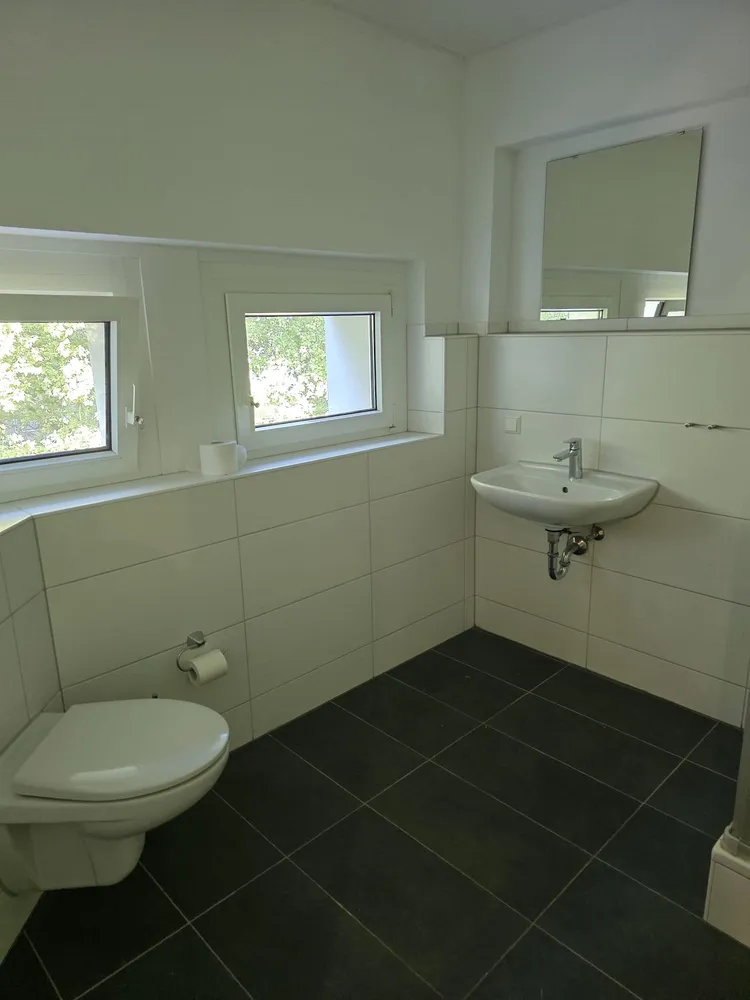 2 Zimmer Wohnung mit 60 m² in Ludwigshafen am Rhein – Bild 2