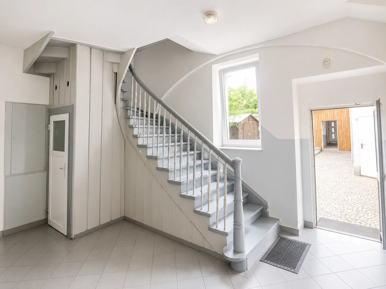 2 Zimmer Wohnung mit 61 m² in Naumburg (Saale) – Bild 2