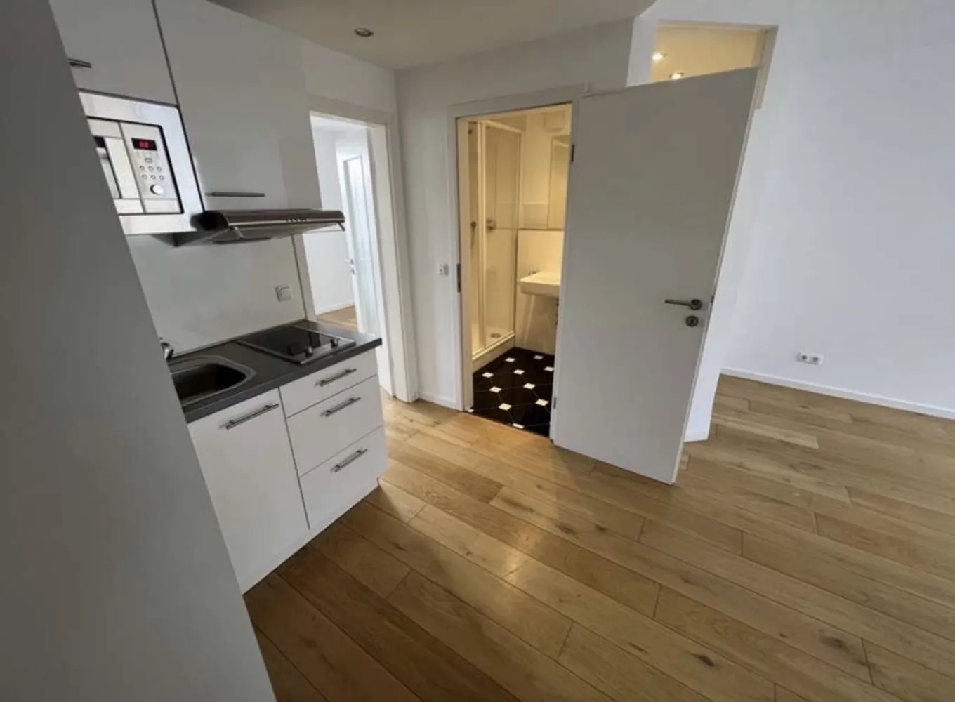 2 Zimmer Wohnung mit 37 m² in Frankfurt am Main – Bild 2