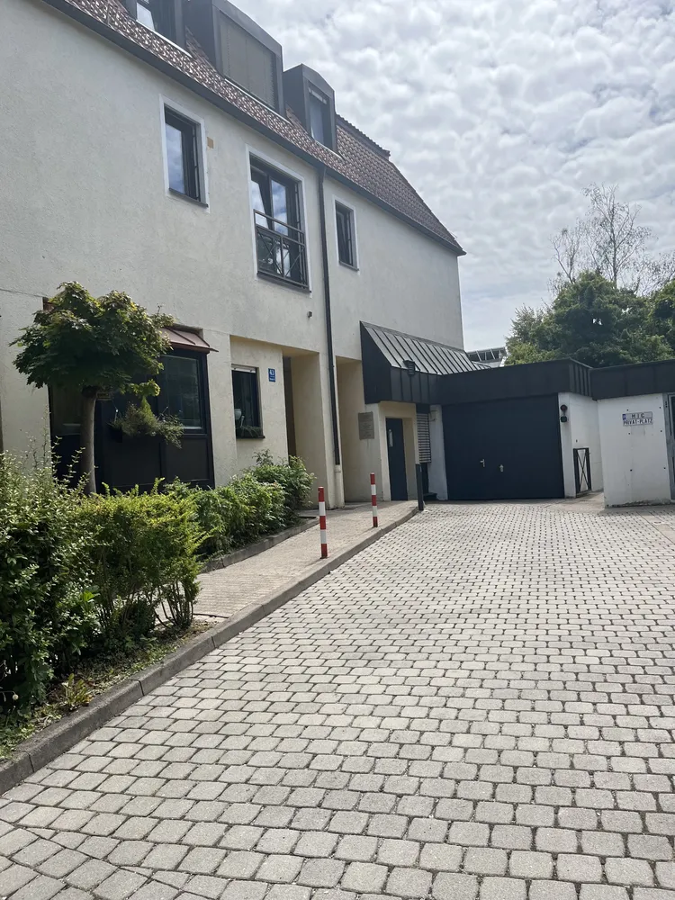 1 room apartment with 43 m² in Munich – Photo 1