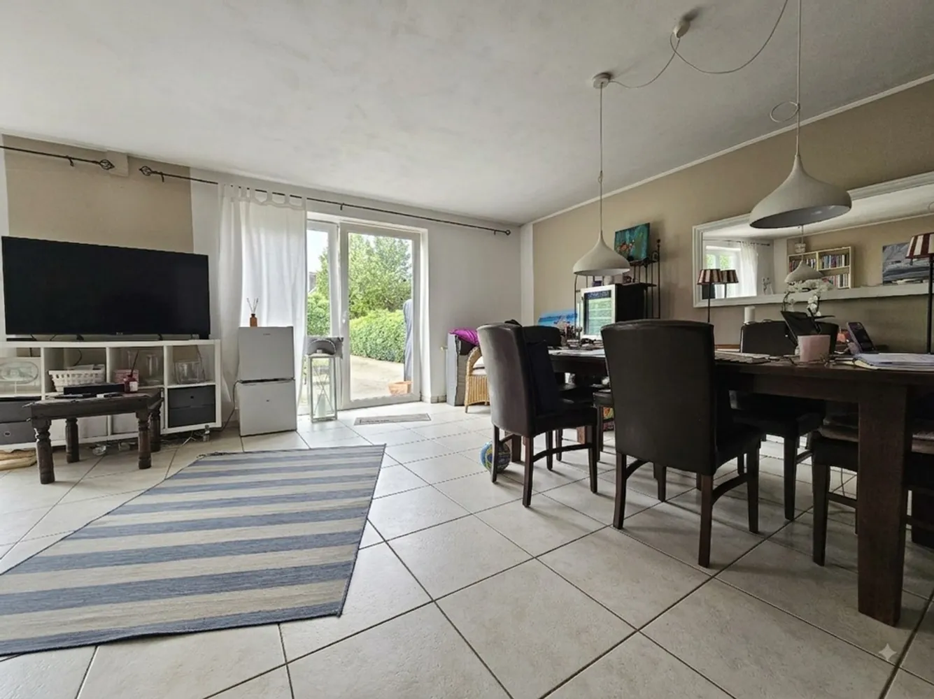 5 Zimmer Wohnung mit 150 m² in Hamburg – Bild 1