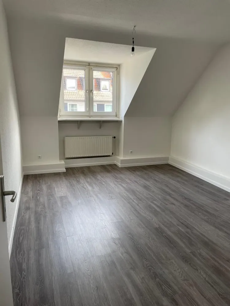 3 room apartment with 95 m² in Düsseldorf – Photo 3