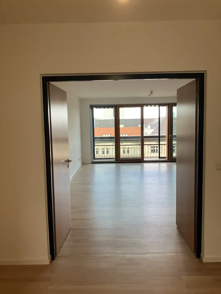 3 Zimmer Wohnung mit 143 m² in Berlin – Bild 2