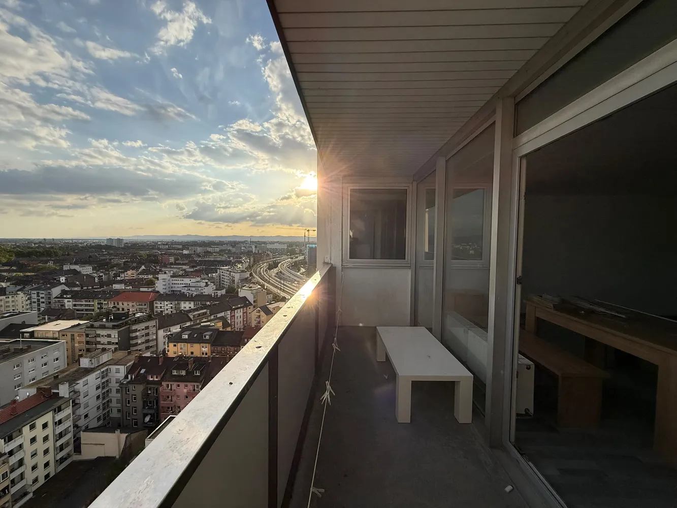 2 Zimmer Wohnung mit 74 m² in Ludwigshafen am Rhein – Bild 1