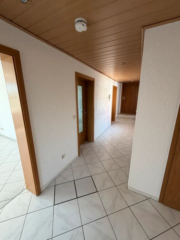 4 Zimmer Wohnung mit 98 m² in Eschwege – Bild 3
