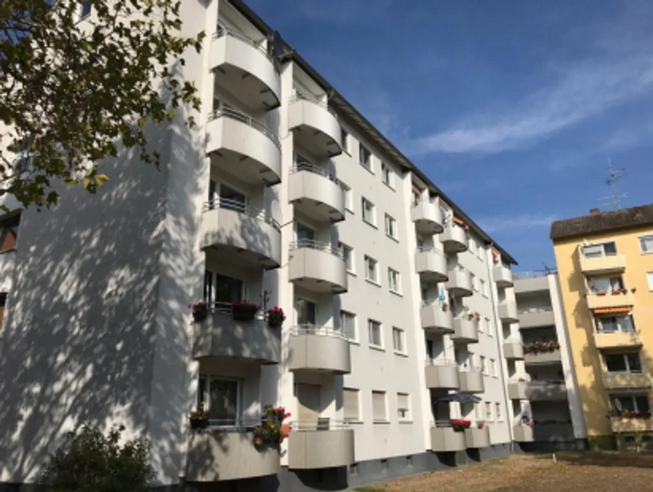 2 room apartment with 54 m² in Frankfurt am Main – Photo 1