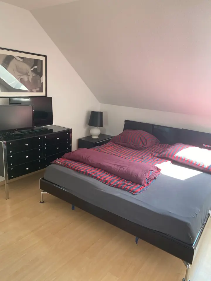 2 Zimmer Wohnung mit 25 m² in Hof – Bild 1