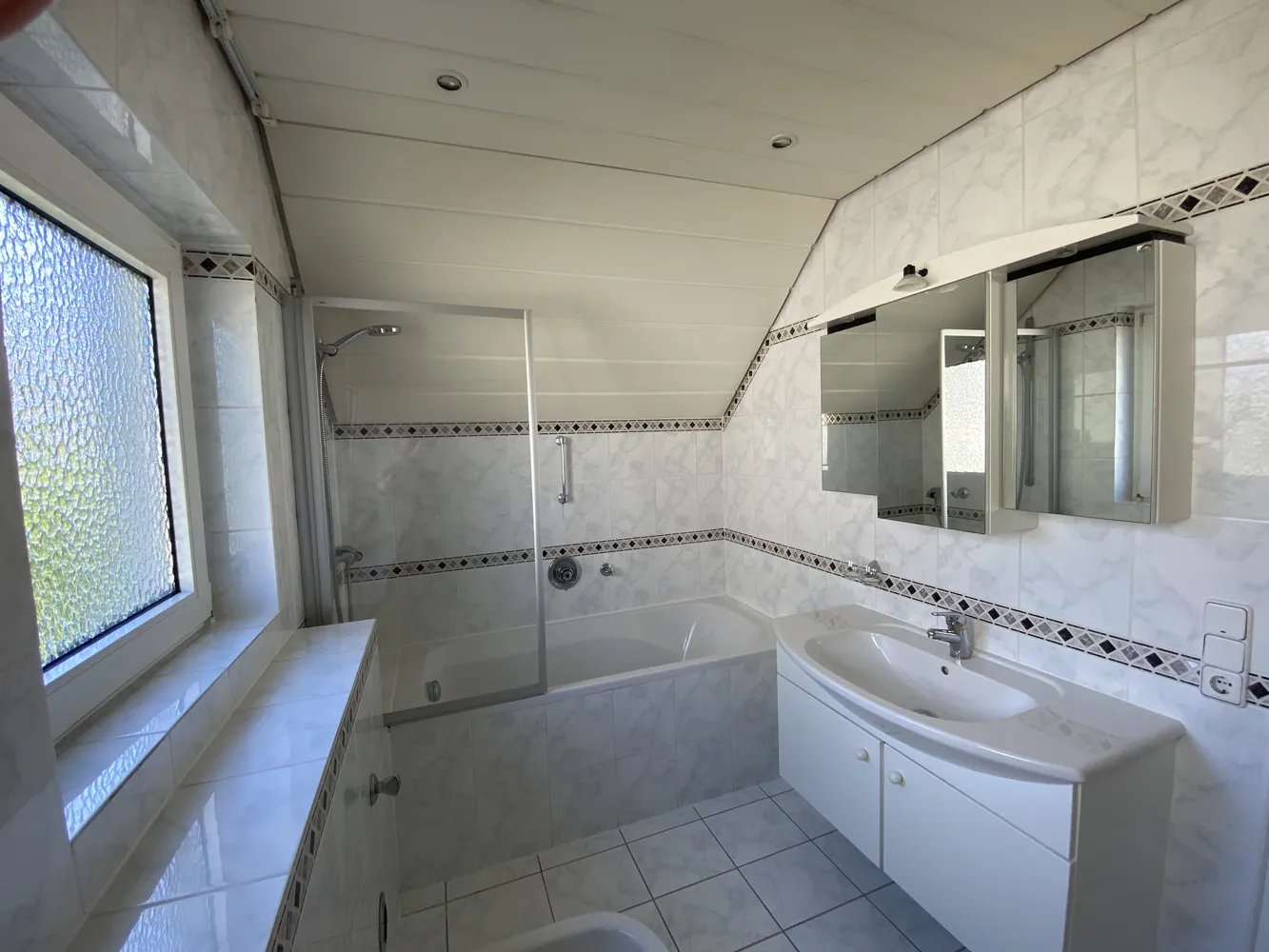 3 Zimmer Wohnung mit 110 m² in Solingen – Bild 6