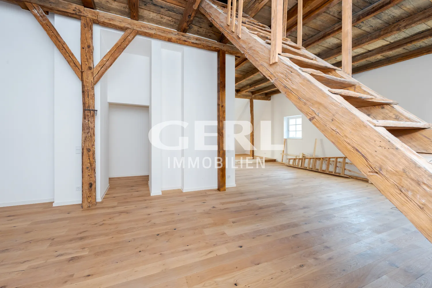 2 Zimmer Wohnung mit 217 m² in Straubing – Bild 4