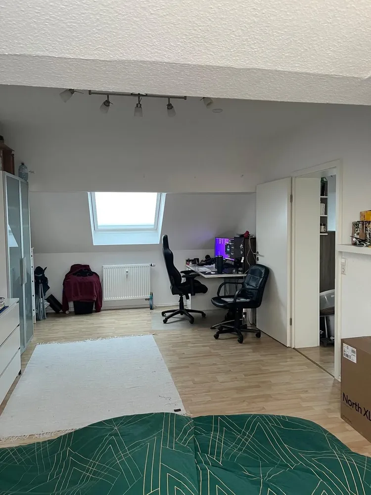 4 Zimmer Wohnung mit 100 m² in Karlsruhe – Bild 12