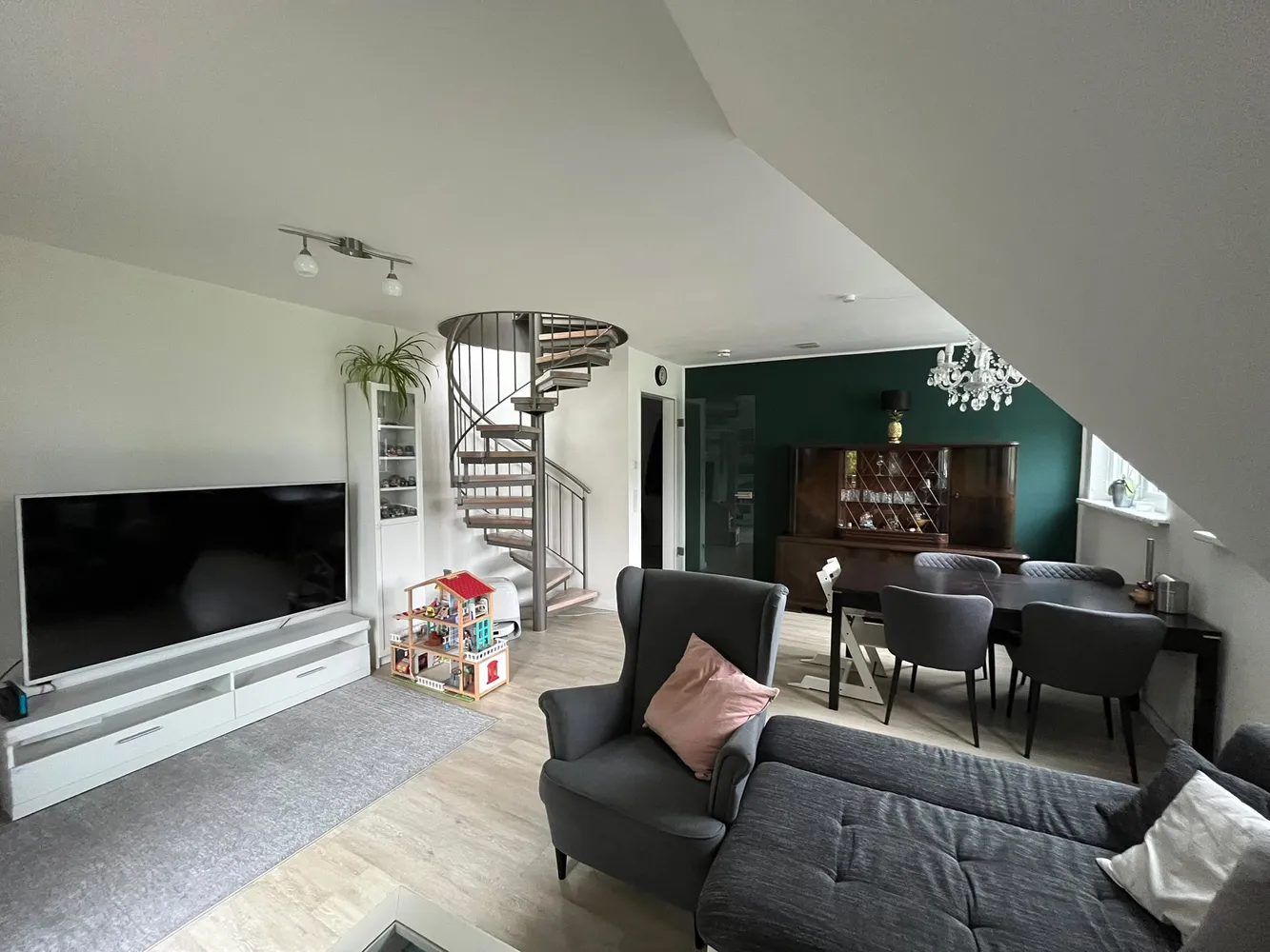 4 Zimmer Wohnung mit 89 m² in Hamburg – Bild 4