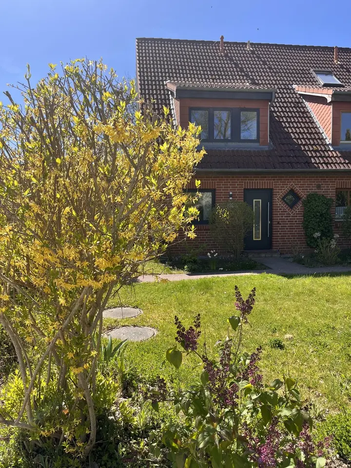 4 Zimmer Haus mit 112 m² in Lübeck – Bild 2