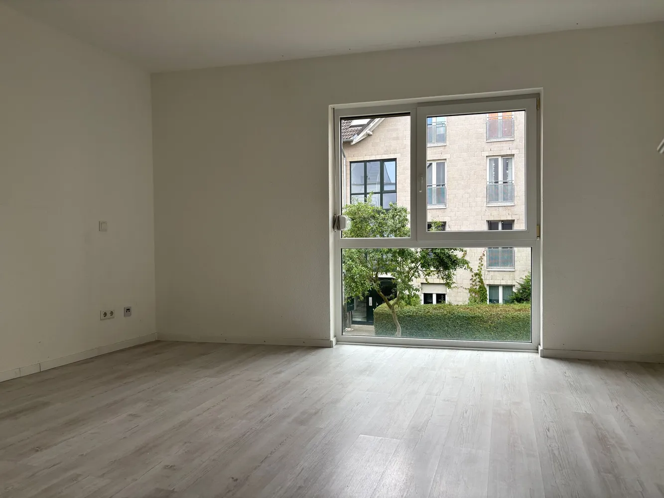 2 Zimmer Wohnung mit 81 m² in Köln – Bild 8