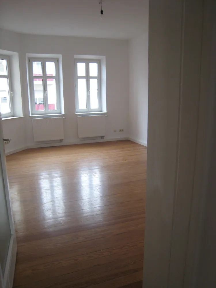 4 Zimmer Wohnung mit 98 m² in Augsburg – Bild 2