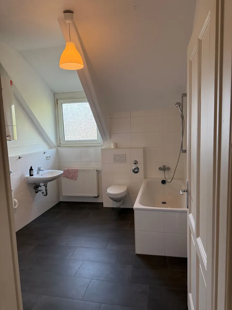 2 room apartment with 60 m² in Wiesbaden – Photo 2