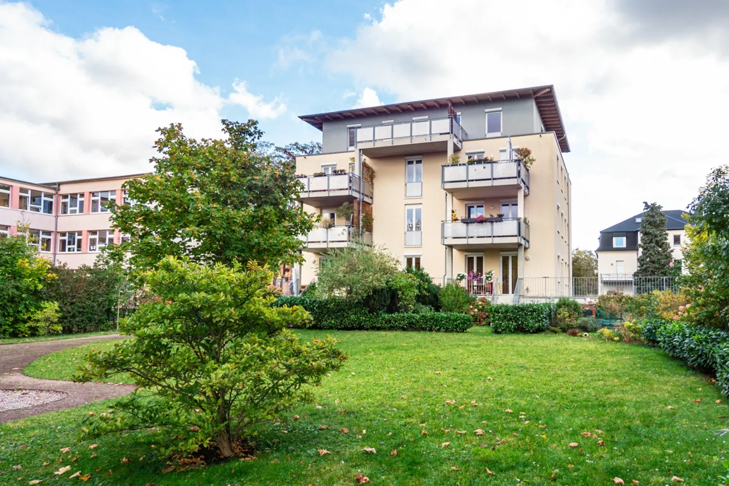 4 room apartment with 131 m² in Dresden – Photo 1
