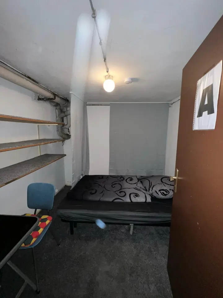 WG-Zimmer mit 200 m² in Erkrath – Bild 4